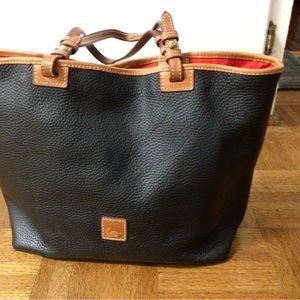 Dooney & Burke tote NWOT